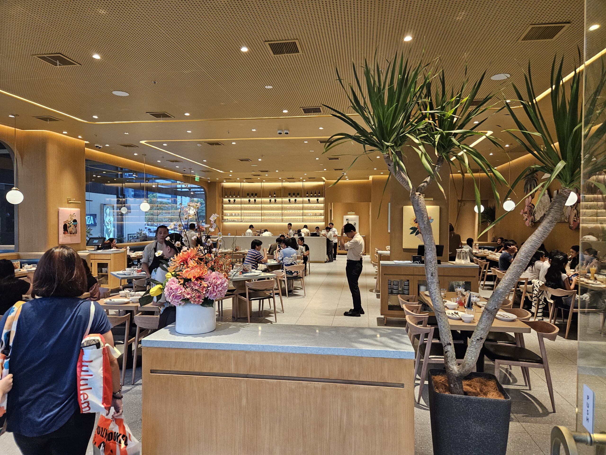 Manam BGC Highstreet